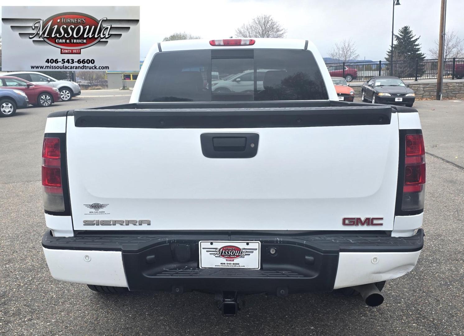 2008 White /Black Leather GMC Sierra 1500 Denali (2GTEK638381) with an 6.2L V8 SFI engine, Automatic transmission, located at 450 N Russell, Missoula, MT, 59801, (406) 543-6600, 46.874496, -114.017433 - Photo#5