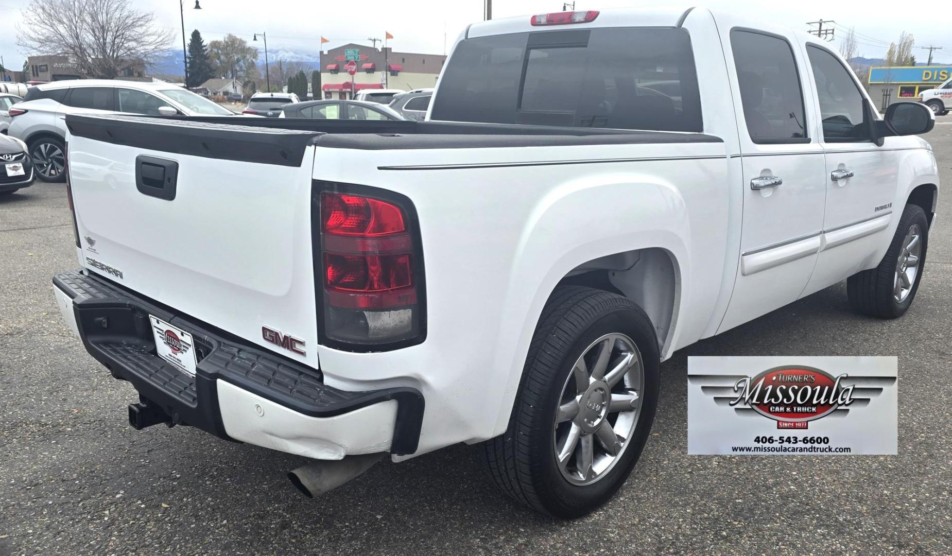 2008 White /Black Leather GMC Sierra 1500 Denali (2GTEK638381) with an 6.2L V8 SFI engine, Automatic transmission, located at 450 N Russell, Missoula, MT, 59801, (406) 543-6600, 46.874496, -114.017433 - Photo#6