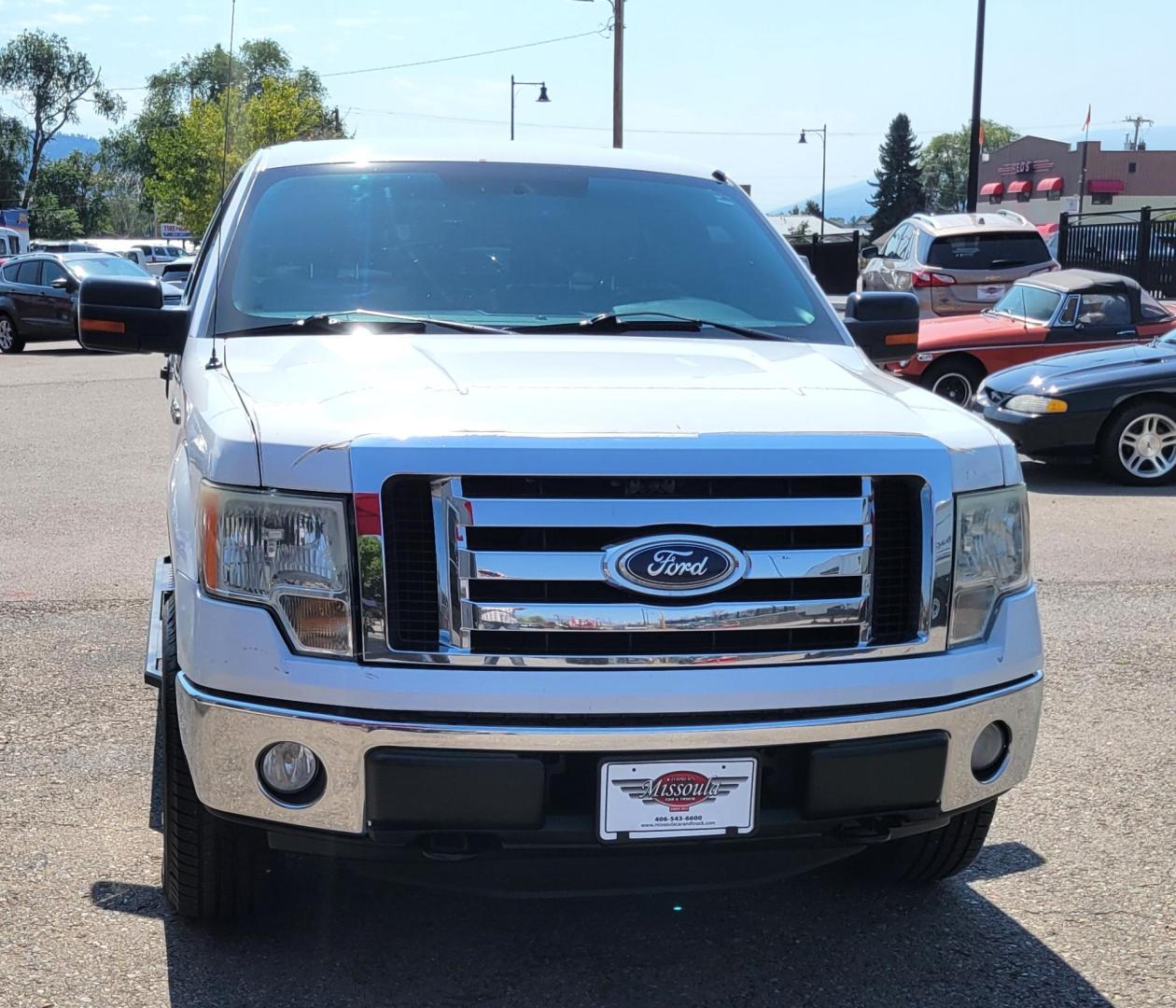 2011 White /Black Ford F-150 XLT (1FTFW1EF0BK) with an 5.0L V8 engine, 4-Speed Automatic transmission, located at 450 N Russell, Missoula, MT, 59801, (406) 543-6600, 46.874496, -114.017433 - Photo#2