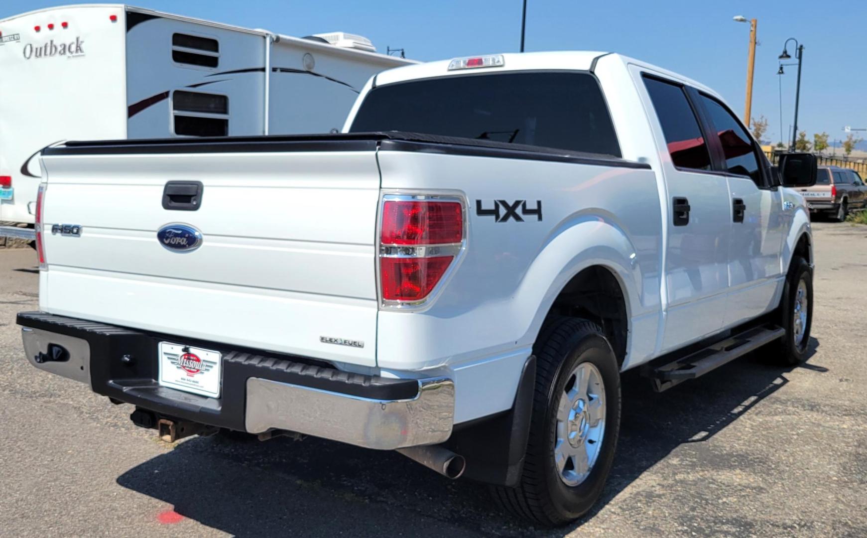 2011 White /Black Ford F-150 XLT (1FTFW1EF0BK) with an 5.0L V8 engine, 4-Speed Automatic transmission, located at 450 N Russell, Missoula, MT, 59801, (406) 543-6600, 46.874496, -114.017433 - Photo#5