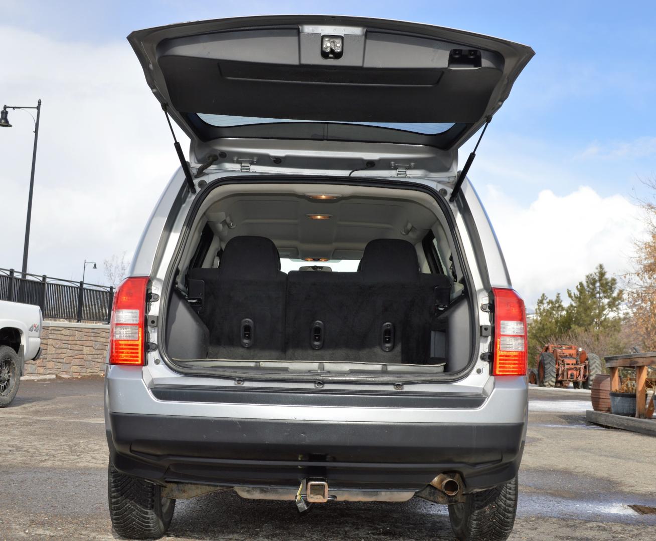 2015 Silver Jeep Patriot Sport 4WD (1C4NJRBB0FD) with an 2.4L L4 DOHC 16V engine, Automatic transmission, located at 450 N Russell, Missoula, MT, 59801, (406) 543-6600, 46.874496, -114.017433 - Nice Clean SUV. 4 Wheel Drive. Automatic Transmission. Air. Cruise. Tilt. Power Windows. - Photo#9