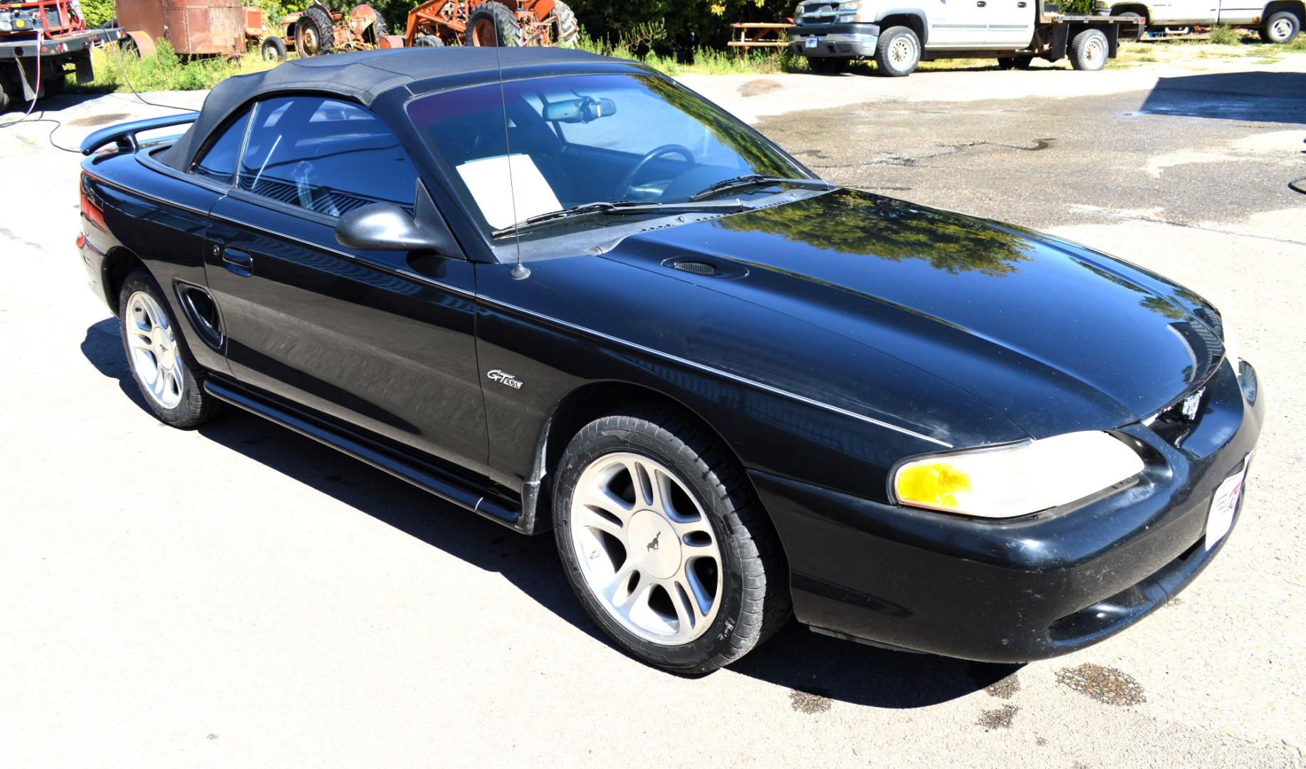 1998 Black Ford Mustang GT Convertible (1FAFP45X0WF) with an 4.6L V8 SOHC 16V engine, Automatic transmission, located at 450 N Russell, Missoula, MT, 59801, (406) 543-6600, 46.874496, -114.017433 - Photo#8