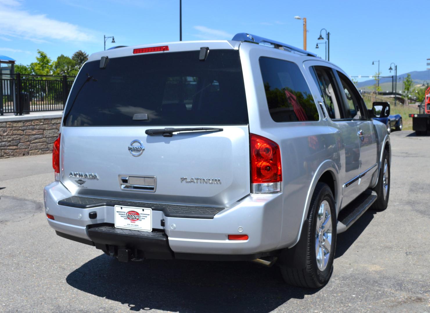 2011 Silver Nissan Armada SL 4WD (5N1AA0NC5BN) with an 5.6L V8 DOHC 32V engine, 5-Speed Automatic transmission, located at 450 N Russell, Missoula, MT, 59801, (406) 543-6600, 46.874496, -114.017433 - Really Nice SUV. 4 Wheel Drive. Power Sunroof. 3rd Row Seating. Rear Entertainment. Leather Heated Seats. Air. Cruise. Tilt. LOADED! - Photo#5