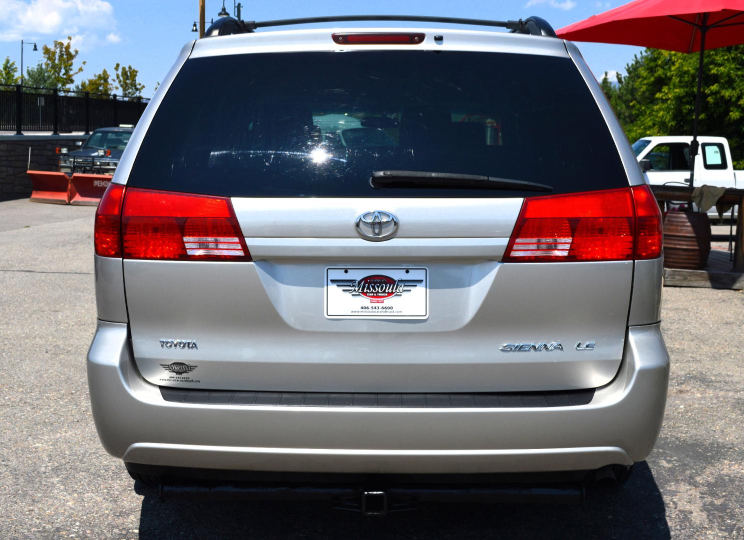 2004 Silver Toyota Sienna LE - 7 Passenger (5TDZA23C04S) with an 3.3L V6 DOHC 24V engine, 5-Speed Automatic Overdrive transmission, located at 450 N Russell, Missoula, MT, 59801, (406) 543-6600, 46.874496, -114.017433 - 3rd Row Seating. Rear Entertainment. Air. Cruise. Tilt. Power Windows. - Photo#4