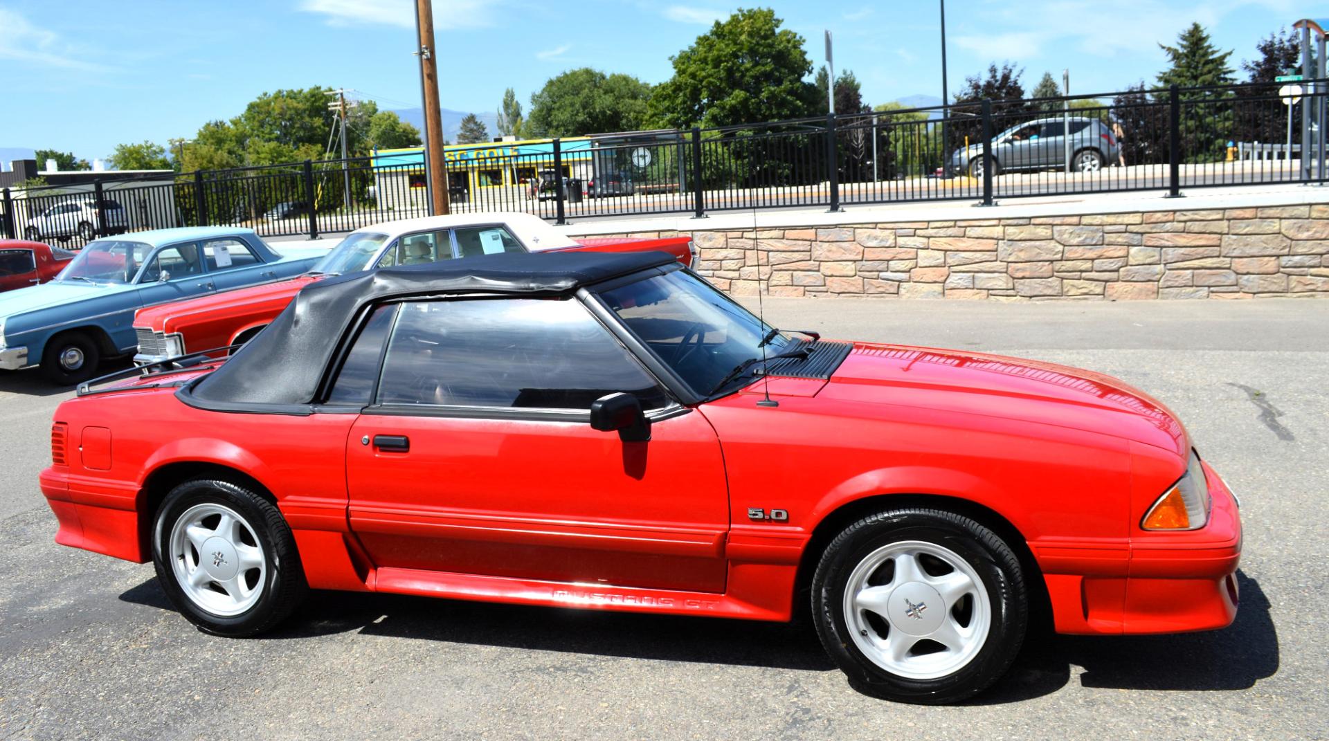 1991 Red /Black Ford Mustang GT convertible (1FACP45E3MF) with an 5.0L V8 OHV 16V engine, Automatic transmission, located at 450 N Russell, Missoula, MT, 59801, (406) 543-6600, 46.874496, -114.017433 - Nice little Convertible. Under 75K Original Miles. Power Windows. Air Conditioning. Lumbar Support. Cruise Control. AM/FM Cassette. Rear window needs resealed to the convertible top. This vehicle is more then 20 years old and is not eligible for lending through our finance companies. - Photo#7