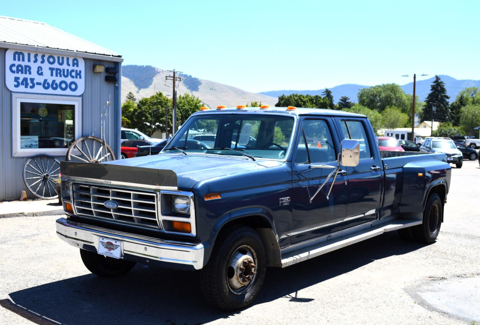 1986 Blue /Blue Ford F-350 Base (2FTJW35LXGC) with an 7.5L V8 OHV 16V engine, Automatic transmission, located at 450 N Russell, Missoula, MT, 59801, (406) 543-6600, 46.874496, -114.017433 - 1 Ton Dually Long Box CrewCab. Rear Wheel Drive. 7.5 Liter V8. Automatic Transmission. 43K Original Miles. Interior is close to Perfect. Clear Coat is pealing some. This vehicle is more then 20 years old and is not eligible for lending through our finance companies. - Photo#3