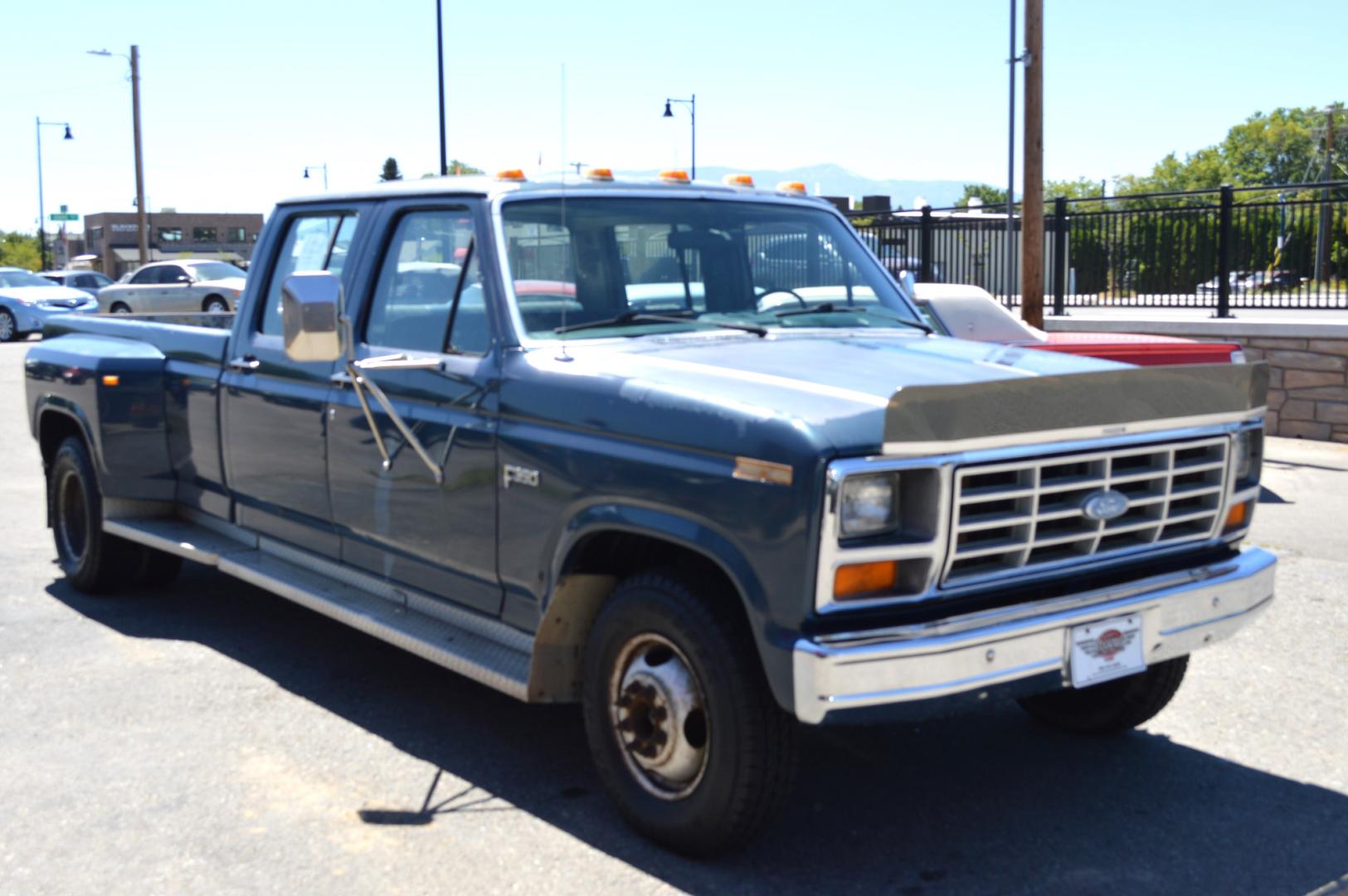 1986 Blue /Blue Ford F-350 Base (2FTJW35LXGC) with an 7.5L V8 OHV 16V engine, Automatic transmission, located at 450 N Russell, Missoula, MT, 59801, (406) 543-6600, 46.874496, -114.017433 - 1 Ton Dually Long Box CrewCab. Rear Wheel Drive. 7.5 Liter V8. Automatic Transmission. 43K Original Miles. Interior is close to Perfect. Clear Coat is pealing some. This vehicle is more then 20 years old and is not eligible for lending through our finance companies. - Photo#5