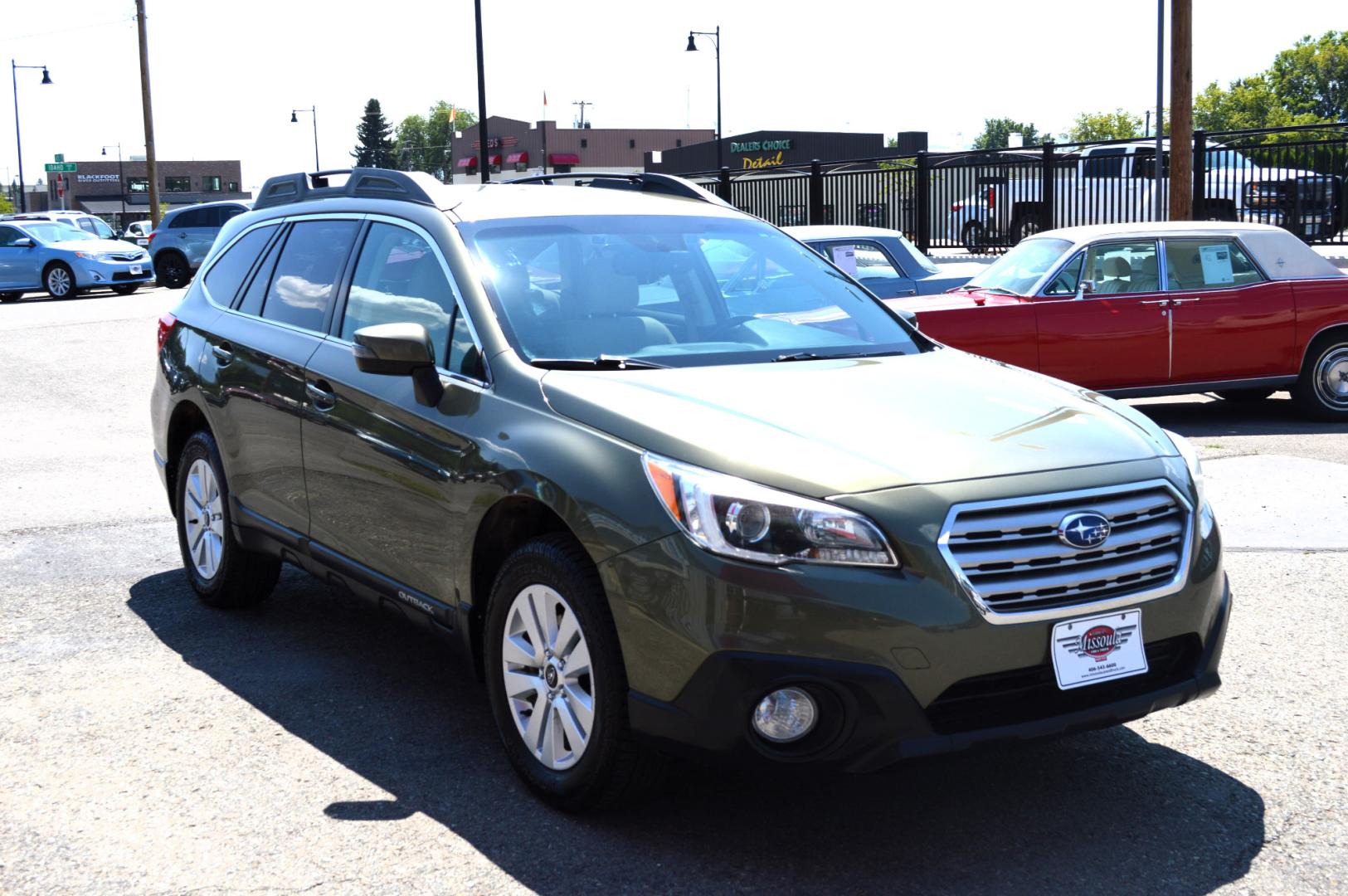 2015 Green /White Subaru Outback 2.5i Premium (4S4BSAFC5F3) with an 2.5L H4 DOHC 16V engine, 6-Speed Automatic transmission, located at 450 N Russell, Missoula, MT, 59801, (406) 543-6600, 46.874496, -114.017433 - Photo#3