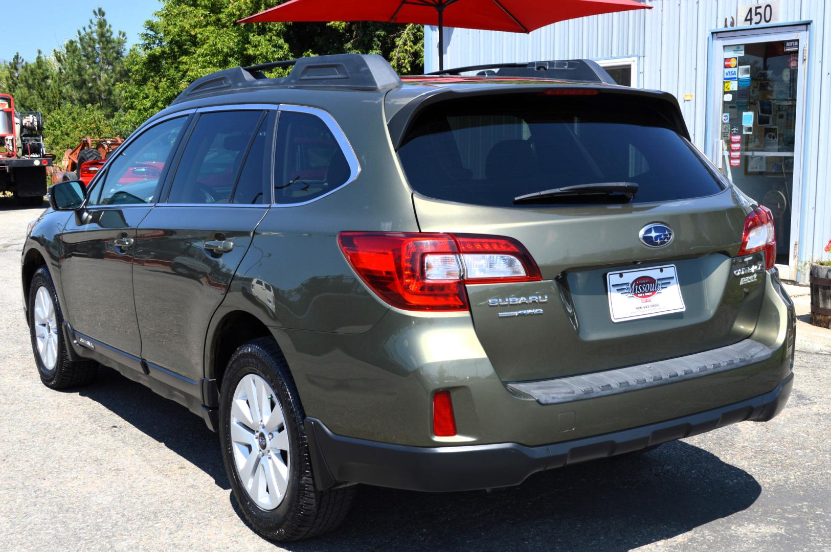 2015 Green /White Subaru Outback 2.5i Premium (4S4BSAFC5F3) with an 2.5L H4 DOHC 16V engine, 6-Speed Automatic transmission, located at 450 N Russell, Missoula, MT, 59801, (406) 543-6600, 46.874496, -114.017433 - Photo#7