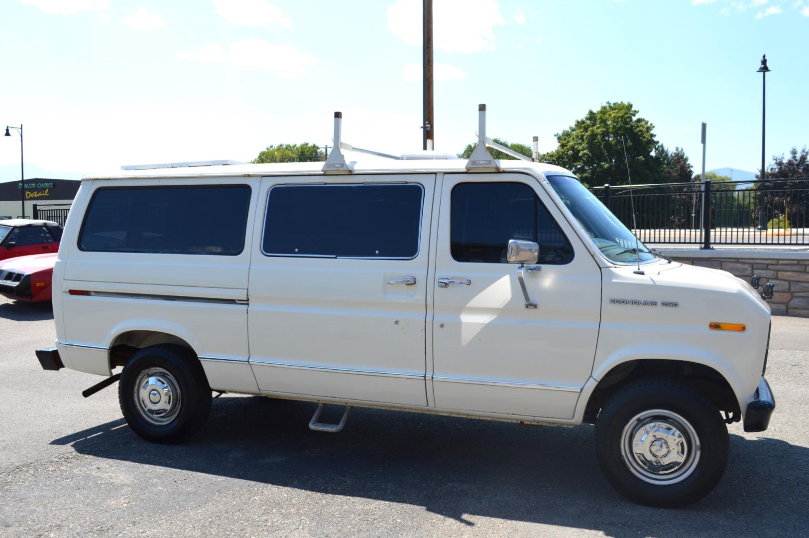 1990 White /Black Ford Econoline E250 (1FTFE24H6LH) with an 5.8L V8 OHV 16V engine, 4-Speed Automatic Overdrive transmission, located at 450 N Russell, Missoula, MT, 59801, (406) 543-6600, 46.874496, -114.017433 - Converted 3/4 Ton Ford Van. Has solar panels on top with a converter for power inside. Had a fold out bed. Comes with a sink that you hook to a 5 gallon water jug. Van Runs great. This vehicle is more then 20 years old and is not eligible for lending through our finance companies. - Photo#4