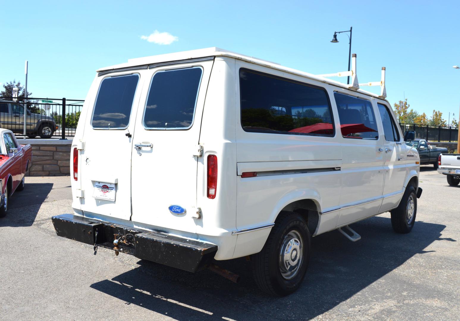 1990 White /Black Ford Econoline E250 (1FTFE24H6LH) with an 5.8L V8 OHV 16V engine, 4-Speed Automatic Overdrive transmission, located at 450 N Russell, Missoula, MT, 59801, (406) 543-6600, 46.874496, -114.017433 - Converted 3/4 Ton Ford Van. Has solar panels on top with a converter for power inside. Had a fold out bed. Comes with a sink that you hook to a 5 gallon water jug. Van Runs great. This vehicle is more then 20 years old and is not eligible for lending through our finance companies. - Photo#5