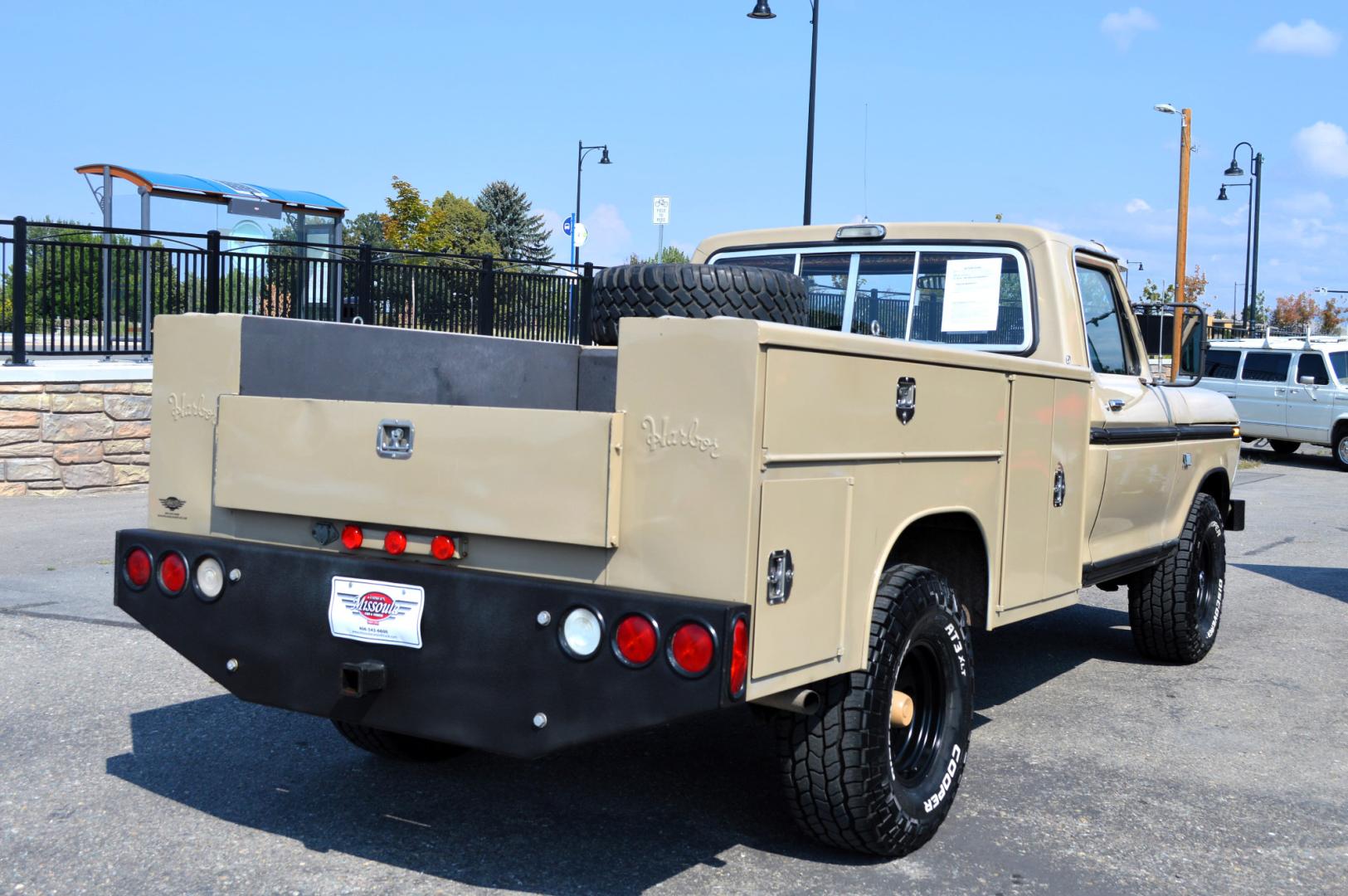 1975 Tan Ford F-100 F100 Ranger XLT (F11YRW21236) with an 390 engine, Automatic transmission, located at 450 N Russell, Missoula, MT, 59801, (406) 543-6600, 46.874496, -114.017433 - Such a Nice Truck. 13,000 Lb Winch. Utility Box. External Fuel Tank. Custom Headliner. AM FM CD Player. 460 Engine. Automatic Transmission. Warn Hubs. - Photo#6