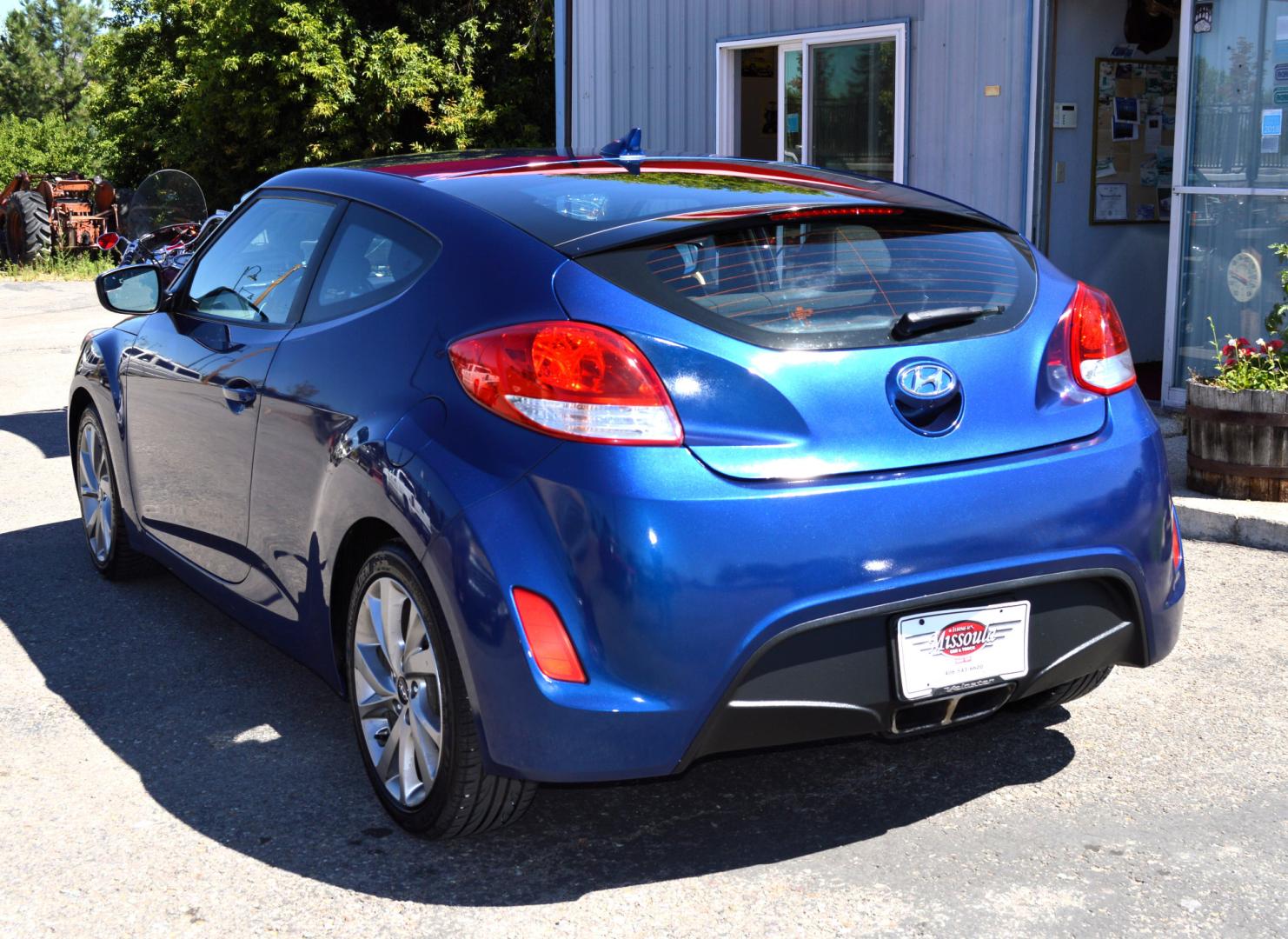 2017 Blue /Black Hyundai Veloster Base 6MT (KMHTC6AD2HU) with an 1.6L L4 DOHC 16V engine, 6M Automatic transmission, located at 450 N Russell, Missoula, MT, 59801, (406) 543-6600, 46.874496, -114.017433 - Cute Little Coupe. 3 Doors. Automatic Transmission. Air. Cruise. Tilt. Power Windows and Locks. Bluetooth. Backup Camera. - Photo#6