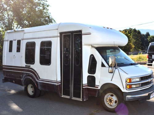 1998 Chevrolet Express G3500 Mini Bus with Wheel Chair Lift