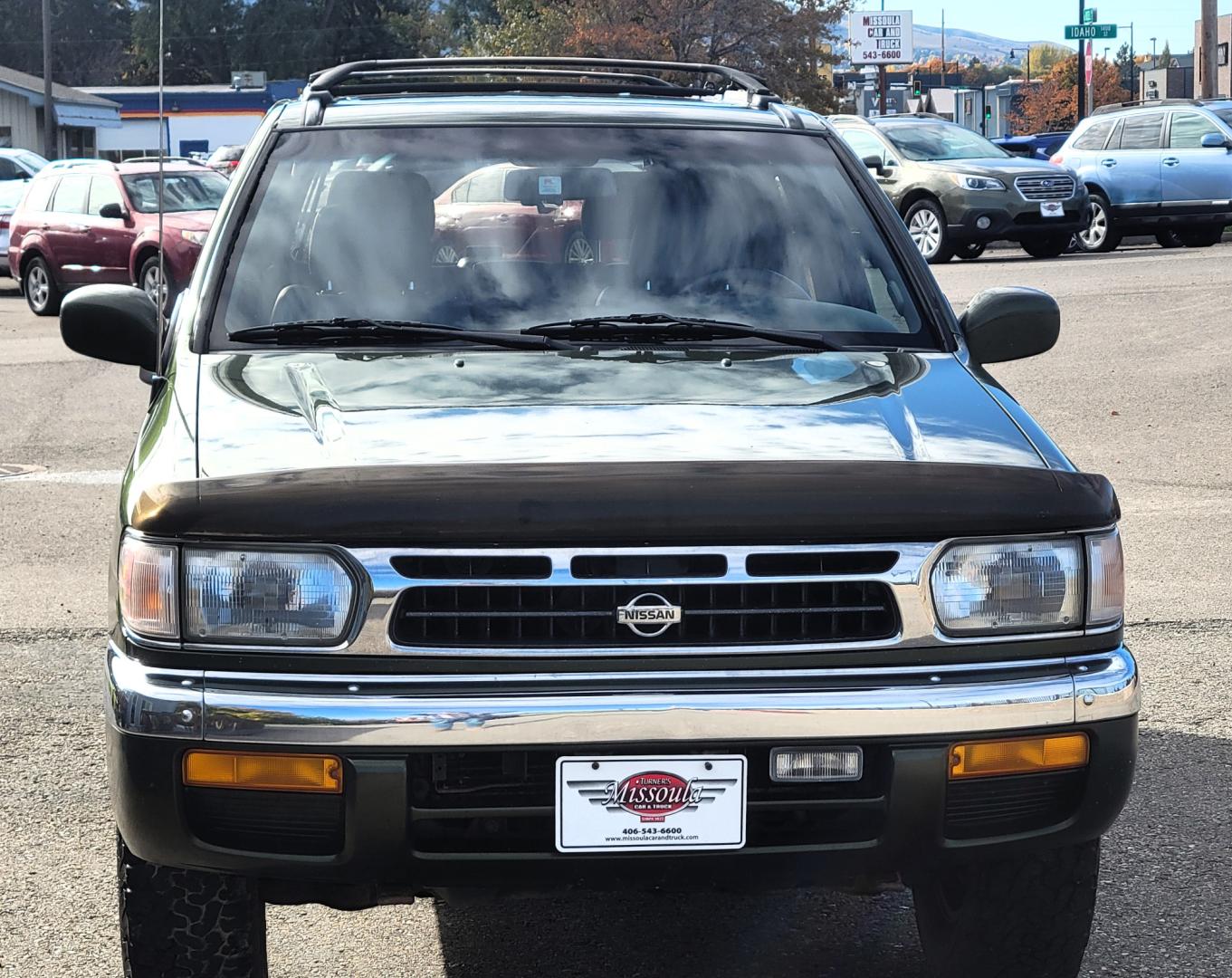 1996 Green Nissan Pathfinder LE 4WD (JN8AR05Y5TW) with an 3.3L V6 OHV 12V engine, 4-Speed Automatic Overdrive transmission, located at 450 N Russell, Missoula, MT, 59801, (406) 543-6600, 46.874496, -114.017433 - Photo#2