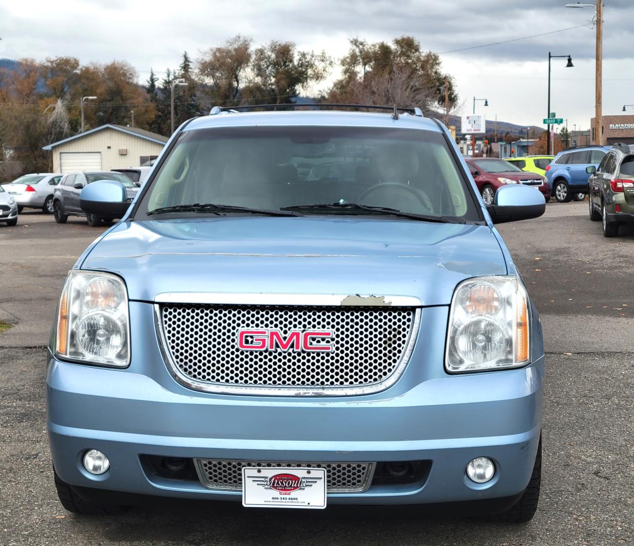 2011 Blue /Tan GMC Yukon Denali XL 4WD (1GKS2MEFXBR) with an 6.2L V8 OHV 16V engine, 4-Speed Automatic transmission, located at 450 N Russell, Missoula, MT, 59801, (406) 543-6600, 46.874496, -114.017433 - All Wheel Drive Denali. 3rd Row Seating. Rear Entertainment. Power Sunroof. Air. Cruise. Tilt. Power Leather Seats. Navigation. Towing. Running Boards. - Photo#2