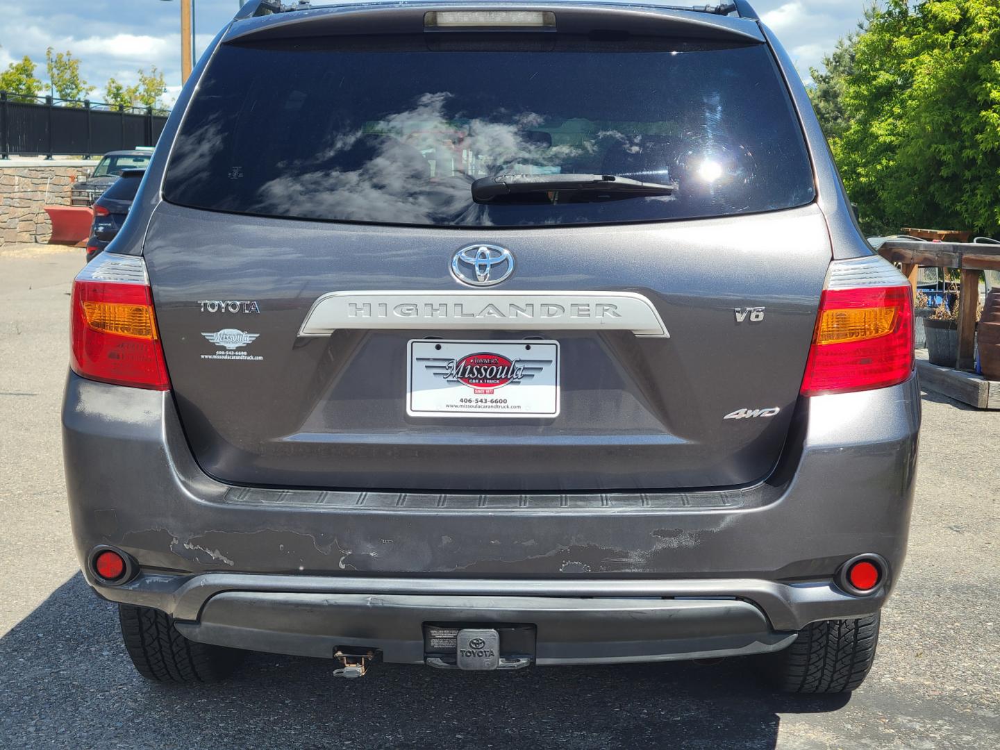 2008 Grey /Tan Toyota Highlander (JTEES41A782) with an 3.5L V6 engine, 5 Speed Automatic transmission, located at 450 N Russell, Missoula, MT, 59801, (406) 543-6600, 46.874496, -114.017433 - 3.5L V6 Engine. 4 Wheel Drive. 5 Speed Automatic Transmission. 3rd Row Seating. Power Windows and Locks. Air. Cruise. Tilt. AM FM CD Player - Photo#7