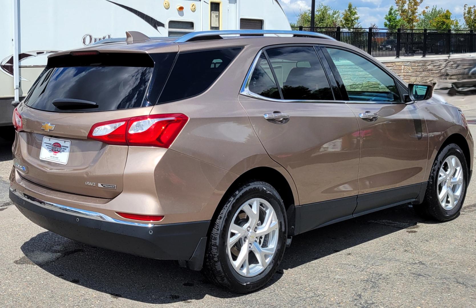 2018 Gold /Black Chevrolet Equinox Premium (3GNAXXEU8JL) with an 1.6L I4 engine, 6 Speed Auto transmission, located at 450 N Russell, Missoula, MT, 59801, (406) 543-6600, 46.874496, -114.017433 - Incredible hard to find AWD Diesel SUV. 1.6 I4 Engine. 6 Speed Automatic Transmission. Heated Leather Seats. Power Drivers Seat. Air Cruise Tilt. Power Windows and Locks. Bluetooth. backup Camera. Navigation. - Photo#5