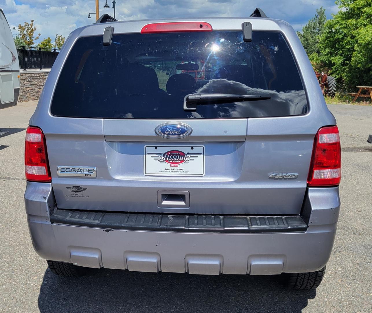 2008 Grey /Tan Ford Escape (1FMCU93138K) with an 3.0L V6 engine, 4 Speed Automatic transmission, located at 450 N Russell, Missoula, MT, 59801, (406) 543-6600, 46.874496, -114.017433 - Photo#6