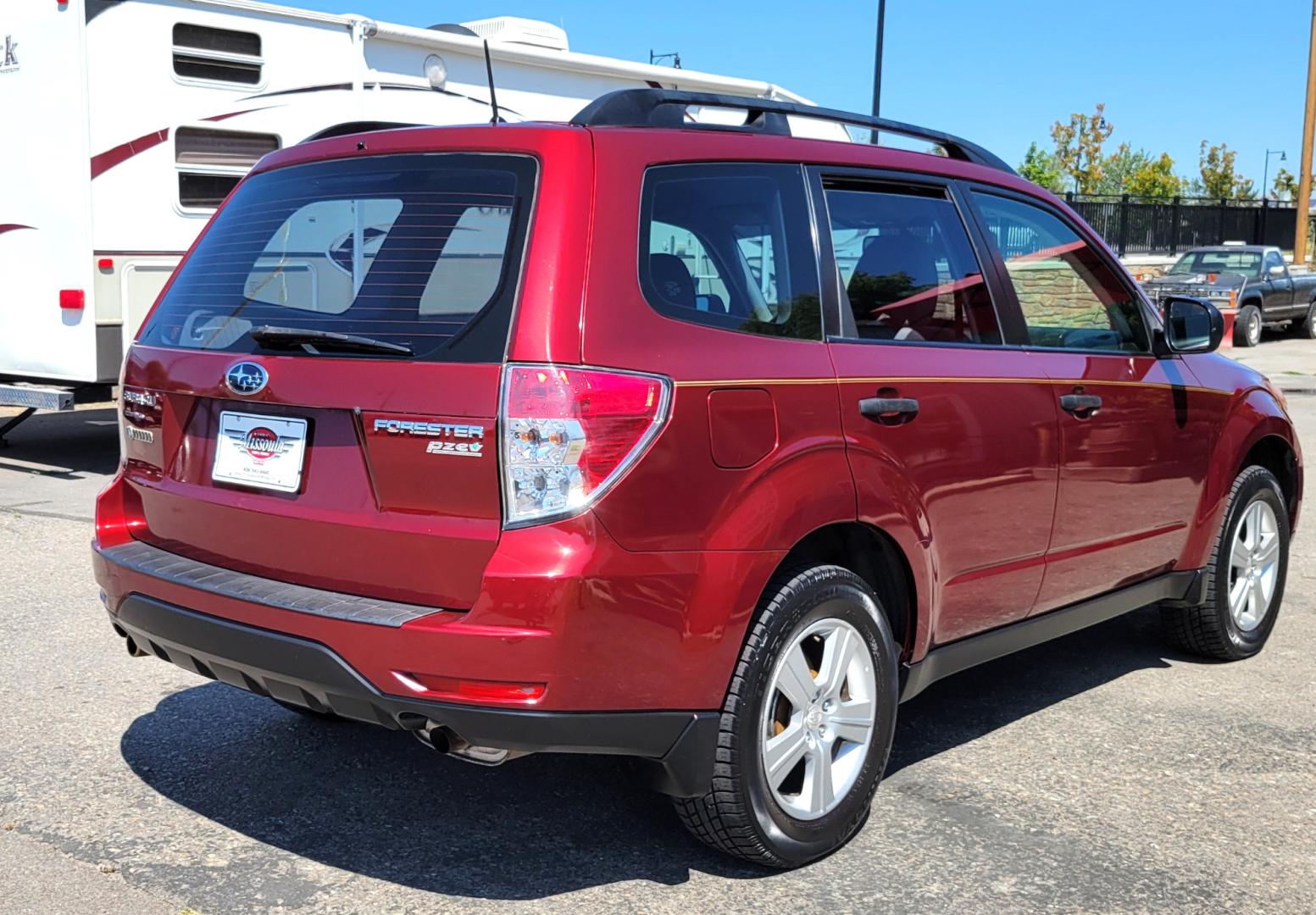 2012 Red /White Subaru Forester 2.5X (JF2SHABC3CH) with an 2.5L H4 engine, 4 Speed Auto transmission, located at 450 N Russell, Missoula, MT, 59801, (406) 543-6600, 46.874496, -114.017433 - Photo#5