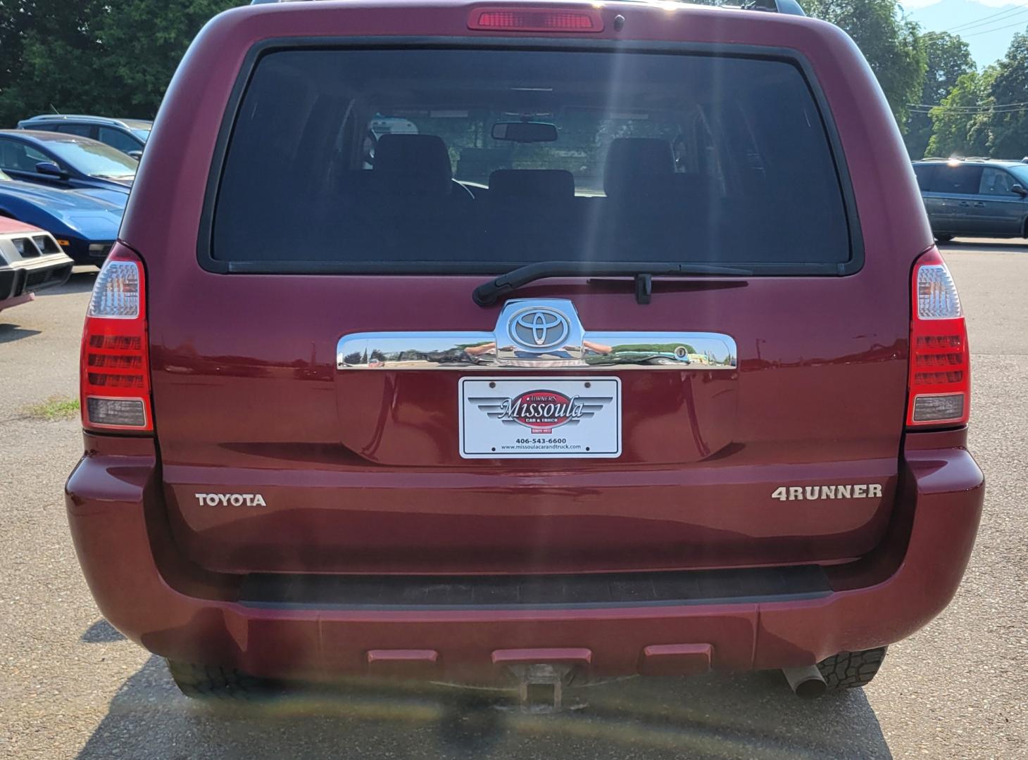 2008 Red /Tan Toyota 4Runner SR5 (JTEBU14RX8K) with an 4.0L V6 engine, 5 Speed Auto transmission, located at 450 N Russell, Missoula, MT, 59801, (406) 543-6600, 46.874496, -114.017433 - Hard to Find SUV. 4.0L V6 Engine. 5 Speed Automatic Transmission. 4 Wheel drive. Power Sunroof. Power Windows and Locks. Air Cruise Tilt. - Photo#6