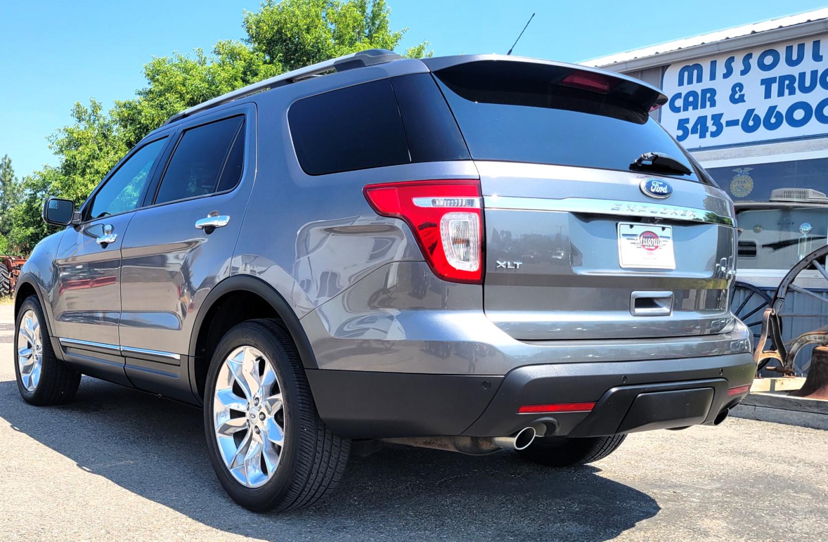 2013 Grey /Black Ford Explorer XLT (1FM5K8D87DG) with an 3.5L v6 engine, 6 Speed Auto transmission, located at 450 N Russell, Missoula, MT, 59801, (406) 543-6600, 46.874496, -114.017433 - Beautiful Metallic Gray 4WD. 3.5L V6. 6 Speed Automatic Transmission. Navigation. Bluetooth. Front and Rear AC. Cruise Control. Power Windows and Locks. 3rd Row Seating. Heated Seats. Power Front Seats. Leather. - Photo#7