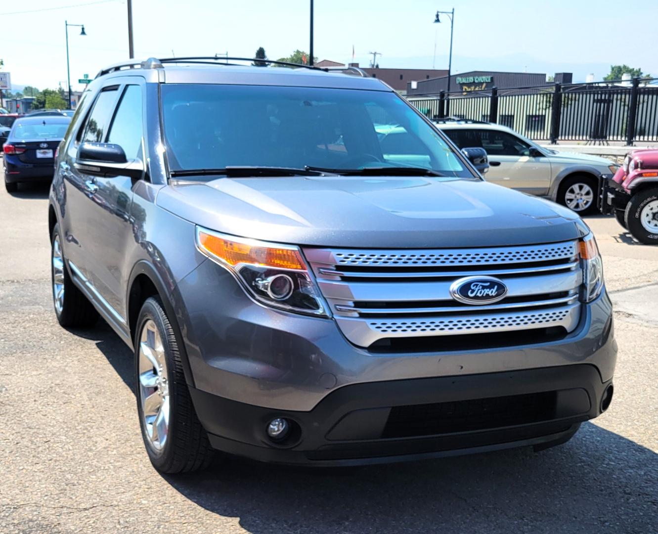 2013 Grey /Black Ford Explorer XLT (1FM5K8D87DG) with an 3.5L v6 engine, 6 Speed Auto transmission, located at 450 N Russell, Missoula, MT, 59801, (406) 543-6600, 46.874496, -114.017433 - Beautiful Metallic Gray 4WD. 3.5L V6. 6 Speed Automatic Transmission. Navigation. Bluetooth. Front and Rear AC. Cruise Control. Power Windows and Locks. 3rd Row Seating. Heated Seats. Power Front Seats. Leather. - Photo#2