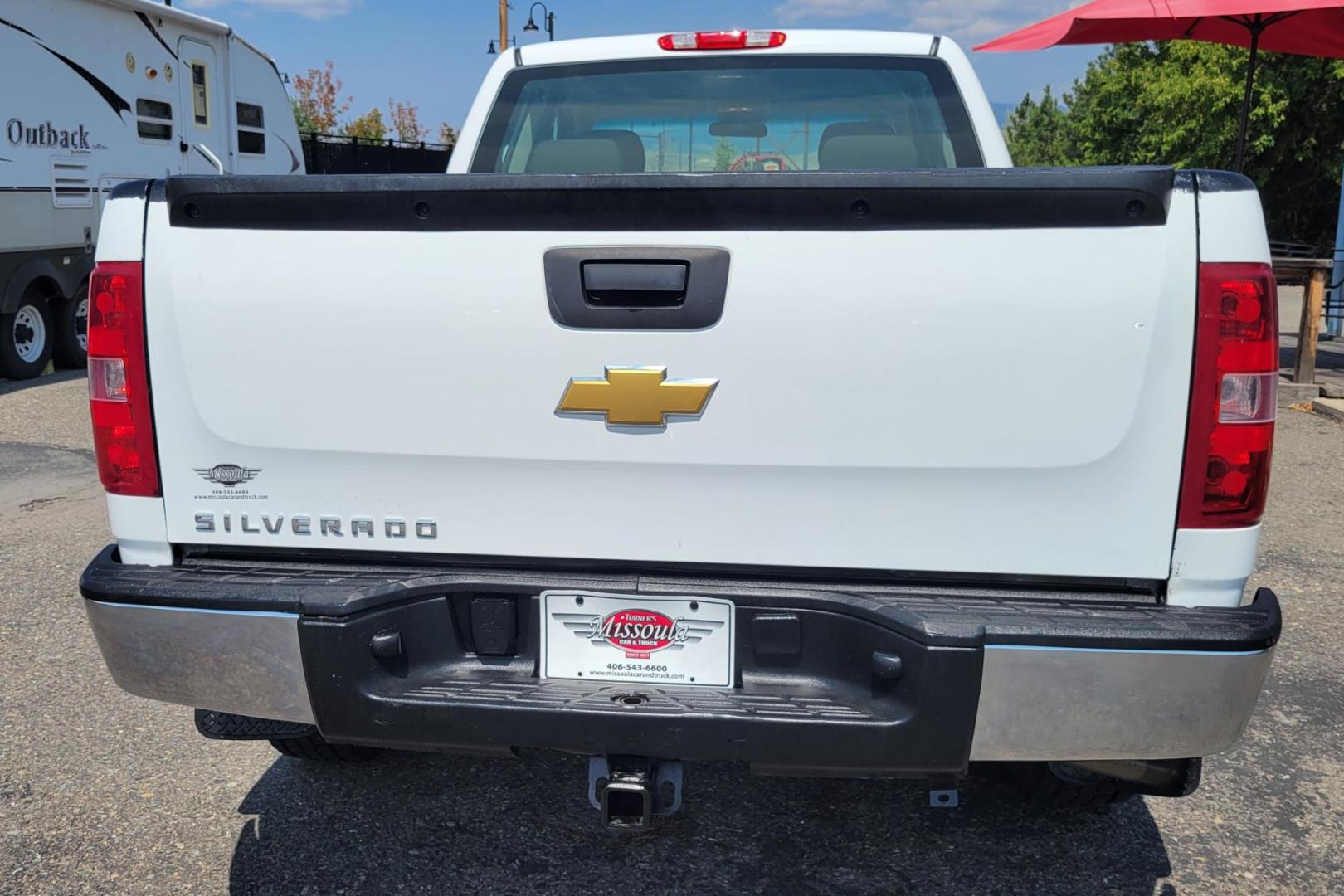 2013 White /Black Chevrolet Silverado 1500 Work Truck Ext. Cab 4WD (1GCRKPEAXDZ) with an 4.8L V8 OHV 16V engine, Automatic transmission, located at 450 N Russell, Missoula, MT, 59801, (406) 543-6600, 46.874496, -114.017433 - Solid Work Truck. 4WD. 4.8L V8. Automatic Transmission. Good Tires. Air. Cruise. Tilt. Power Windows. AM FM. - Photo#8