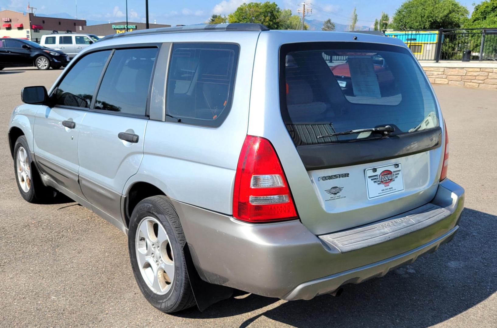 2003 Silver /Gray Subaru Forester 2.5 XS (JF1SG65633H) with an 2.5L H4 SOHC 16V engine, 4-Speed Automatic Overdrive transmission, located at 450 N Russell, Missoula, MT, 59801, (406) 543-6600, 46.874496, -114.017433 - Photo#4