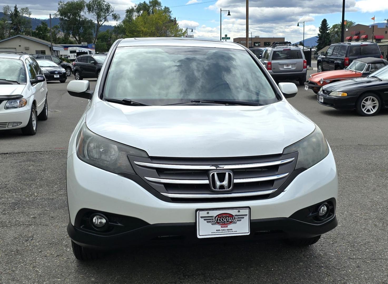 2014 White /Black Honda CR-V EX 4WD 5-Speed AT (5J6RM4H50EL) with an 2.4L L4 DOHC 16V engine, 5-Speed Automatic transmission, located at 450 N Russell, Missoula, MT, 59801, (406) 543-6600, 46.874496, -114.017433 - Sweet One Owner AWD CRV with a Clean Carfax. 2.4L I4 Engine. Automatic Transmission. Power Sunroof. Backup Camera. Bluetooth. Air Cruise. Tilt. Power Windows and Locks. - Photo#2