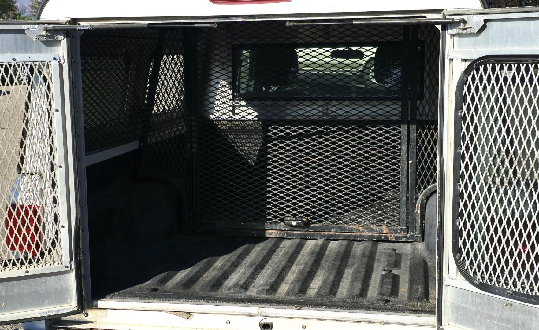 2011 White /Black Ford Ranger XLT SuperCab 4-Door 4WD (1FTLR4FE5BP) with an 4.0L V6 SOHC 12V engine, Automatic transmission, located at 450 N Russell, Missoula, MT, 59801, (406) 543-6600, 46.874496, -114.017433 - Photo#7