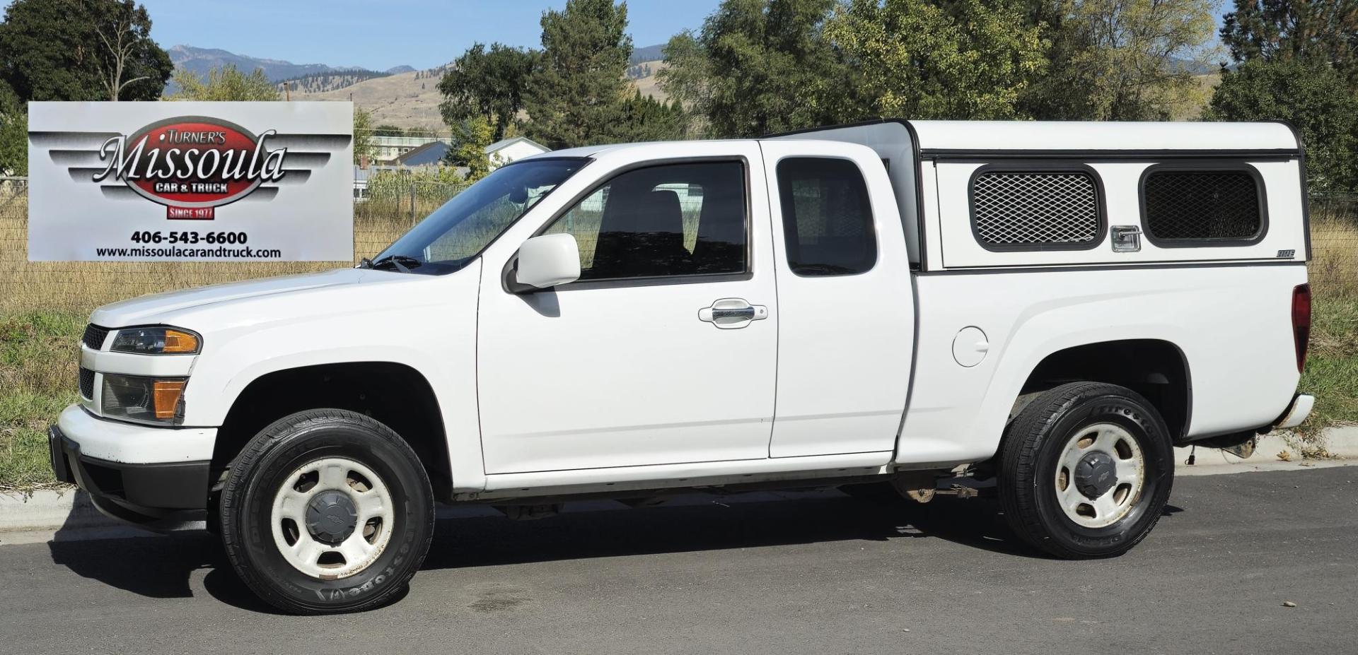 2012 White /Black Chevrolet Colorado Work Truck Ext. Cab 4WD (1GCJTBF95C8) with an 2.9L L4 DOHC 16V engine, Automatic transmission, located at 450 N Russell, Missoula, MT, 59801, (406) 543-6600, 46.874496, -114.017433 - Photo#0