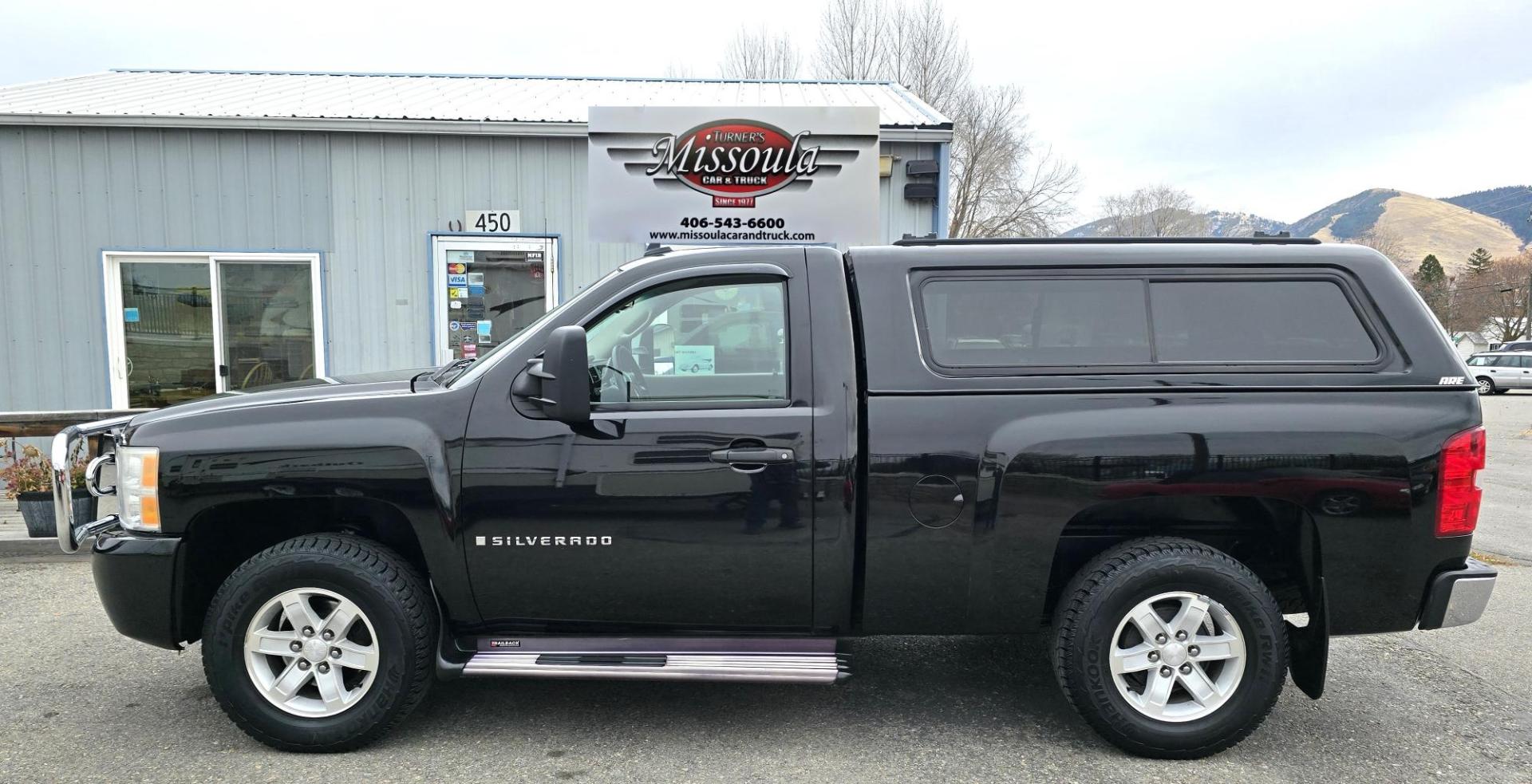 2007 Black /Black Chevrolet Silverado 1500 LT1 2WD (1GCEC14C67Z) with an 4.8L V8 OHV 16V engine, 4-Speed Automatic Overdrive transmission, located at 450 N Russell, Missoula, MT, 59801, (406) 543-6600, 46.874496, -114.017433 - Photo#0