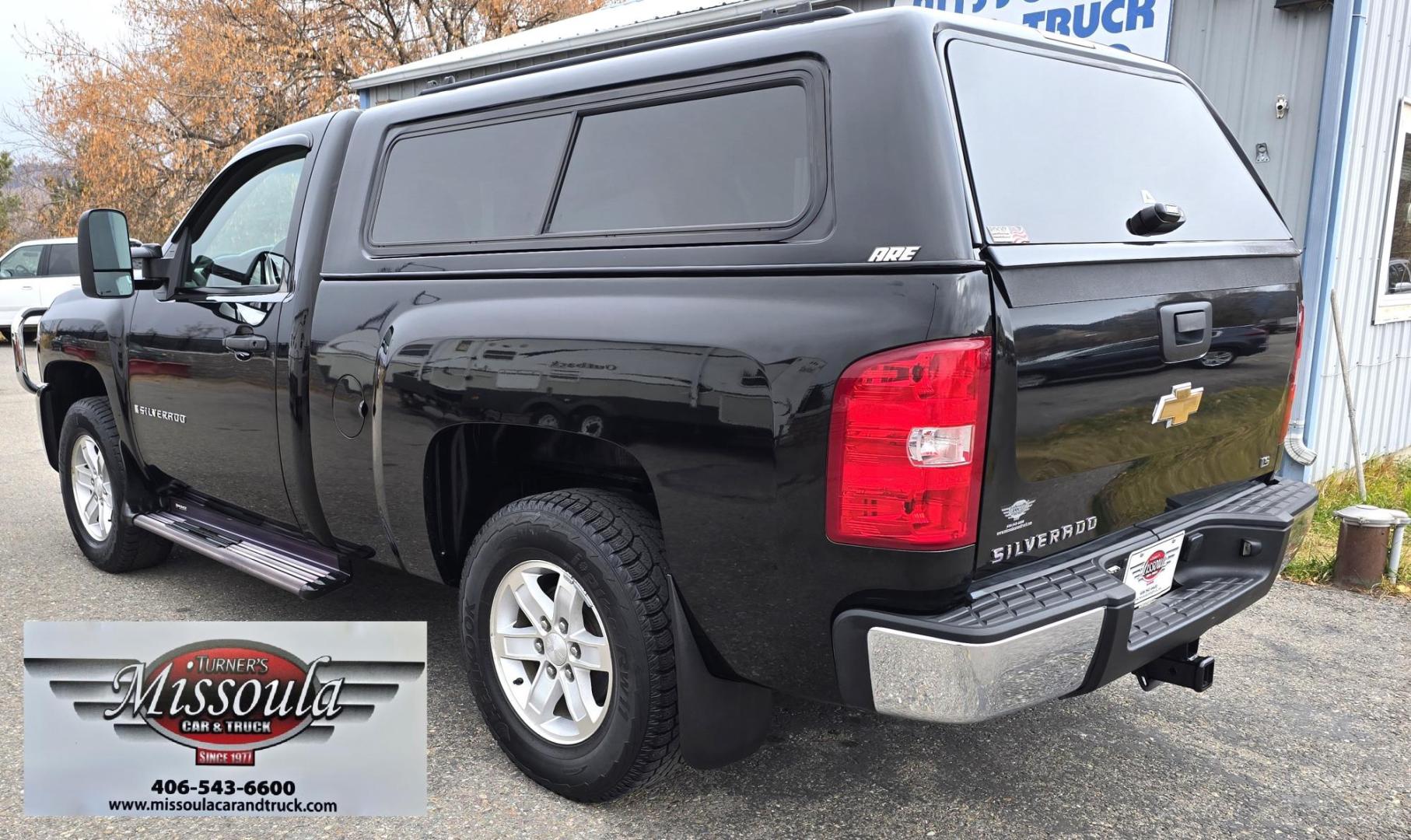 2007 Black /Black Chevrolet Silverado 1500 LT1 2WD (1GCEC14C67Z) with an 4.8L V8 OHV 16V engine, 4-Speed Automatic Overdrive transmission, located at 450 N Russell, Missoula, MT, 59801, (406) 543-6600, 46.874496, -114.017433 - Photo#1