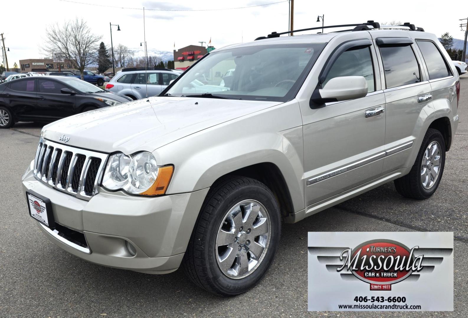 2009 Silver /White Jeep Grand Cherokee Overland 4WD (1J8HR68T49C) with an 5.7L V8 OHV 16V engine, 5-Speed Automatic transmission, located at 450 N Russell, Missoula, MT, 59801, (406) 543-6600, 46.874496, -114.017433 - Incredibly Nice Jeep Grand Cherokee Overland Edition 4WD SUV. 5.7 Hemi Engine. Leather Heated Front and Rear Seats. Power Seats. Navigation. Bluetooth. AM FM CD SAT. Power Sunroof. Power Windows and Locks. Remote Start. Towing. - Photo#6