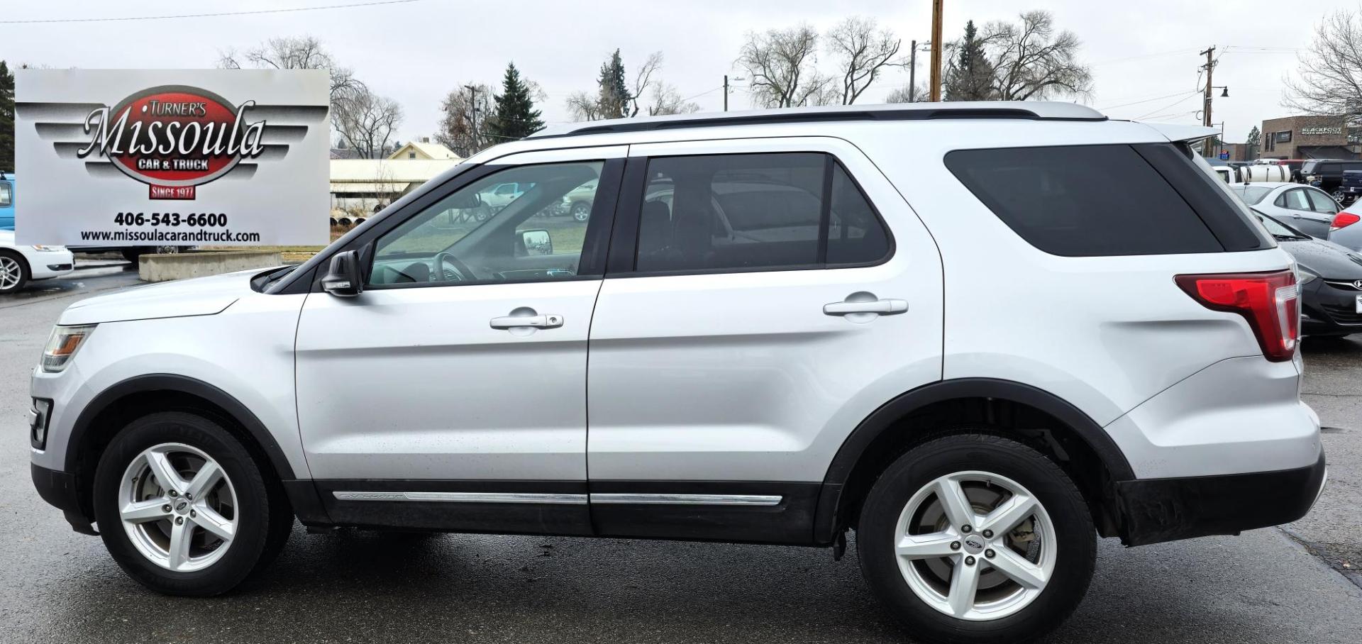 2016 Silver /Black Ford Explorer XLT 4WD (1FM5K8D85GG) with an 3.5L V6 DOHC 24V engine, 6-Speed Automatic transmission, located at 450 N Russell, Missoula, MT, 59801, (406) 543-6600, 46.874496, -114.017433 - One Owner 4WD SUV. 3.5L V6 Engine. 6 Speed Automatic. 3rd Row Seating. Leather Heated Front Seats. Heated Steering Wheel. AM FM SAT CD. Bluetooth Audio and Phone. Power Liftgate. Power Windows and Locks. Remote Start. Dual Climate Control. Remote Start. 2 Key Fobs. - Photo#5