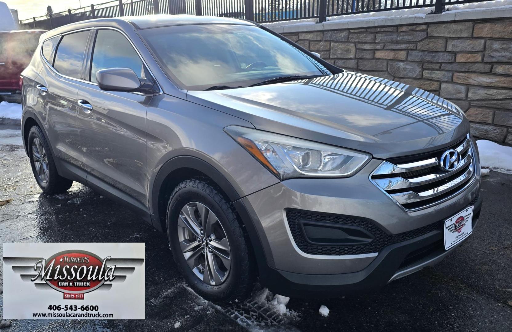 2014 Mineral Gray /Gray Hyundai Santa Fe Sport 2.4 AWD (5XYZTDLB5EG) with an 2.4L L4 DOHC 16V engine, 6-Speed Automatic transmission, located at 450 N Russell, Missoula, MT, 59801, (406) 543-6600, 46.874496, -114.017433 - Photo#4