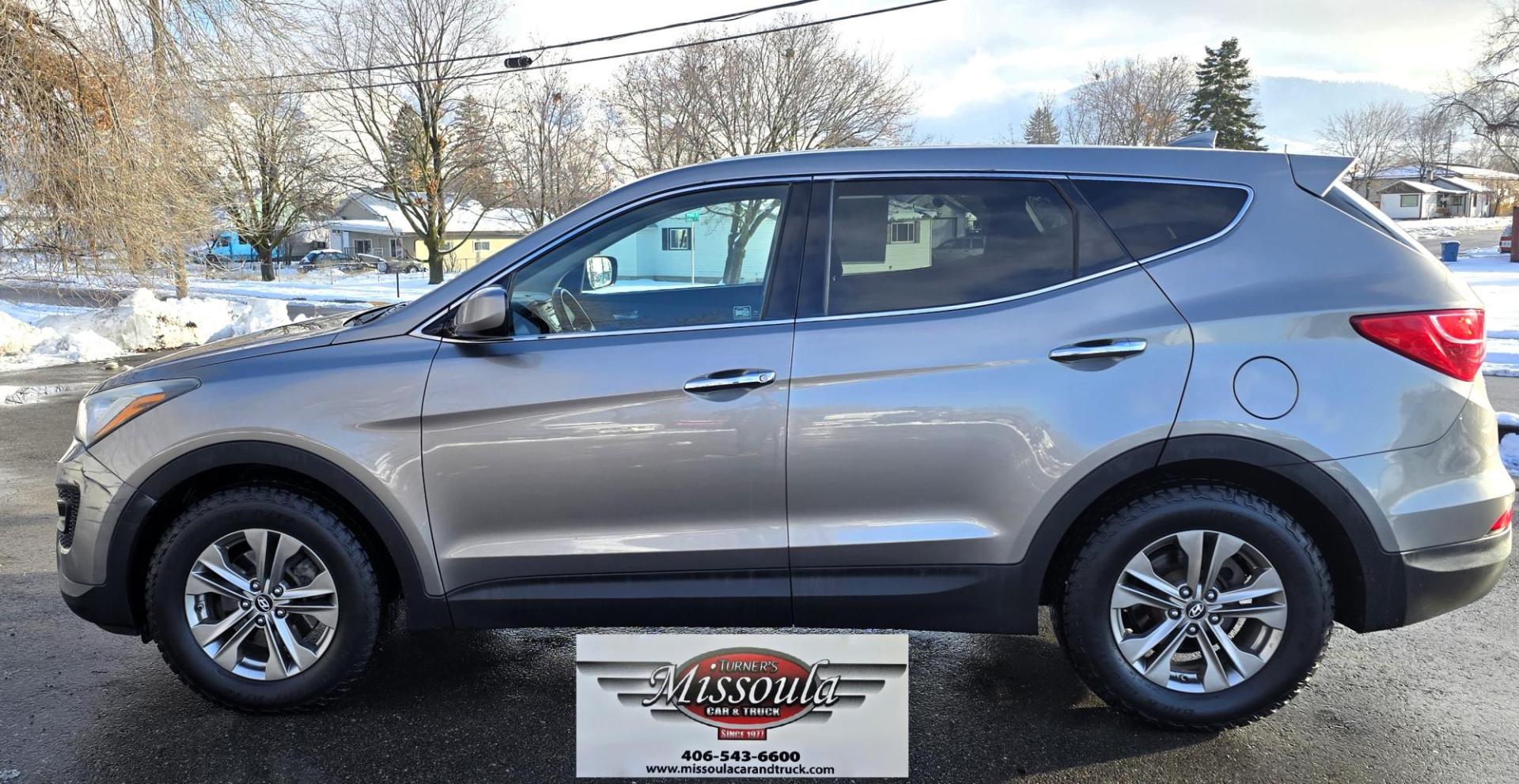 2014 Mineral Gray /Gray Hyundai Santa Fe Sport 2.4 AWD (5XYZTDLB5EG) with an 2.4L L4 DOHC 16V engine, 6-Speed Automatic transmission, located at 450 N Russell, Missoula, MT, 59801, (406) 543-6600, 46.874496, -114.017433 - Photo#5