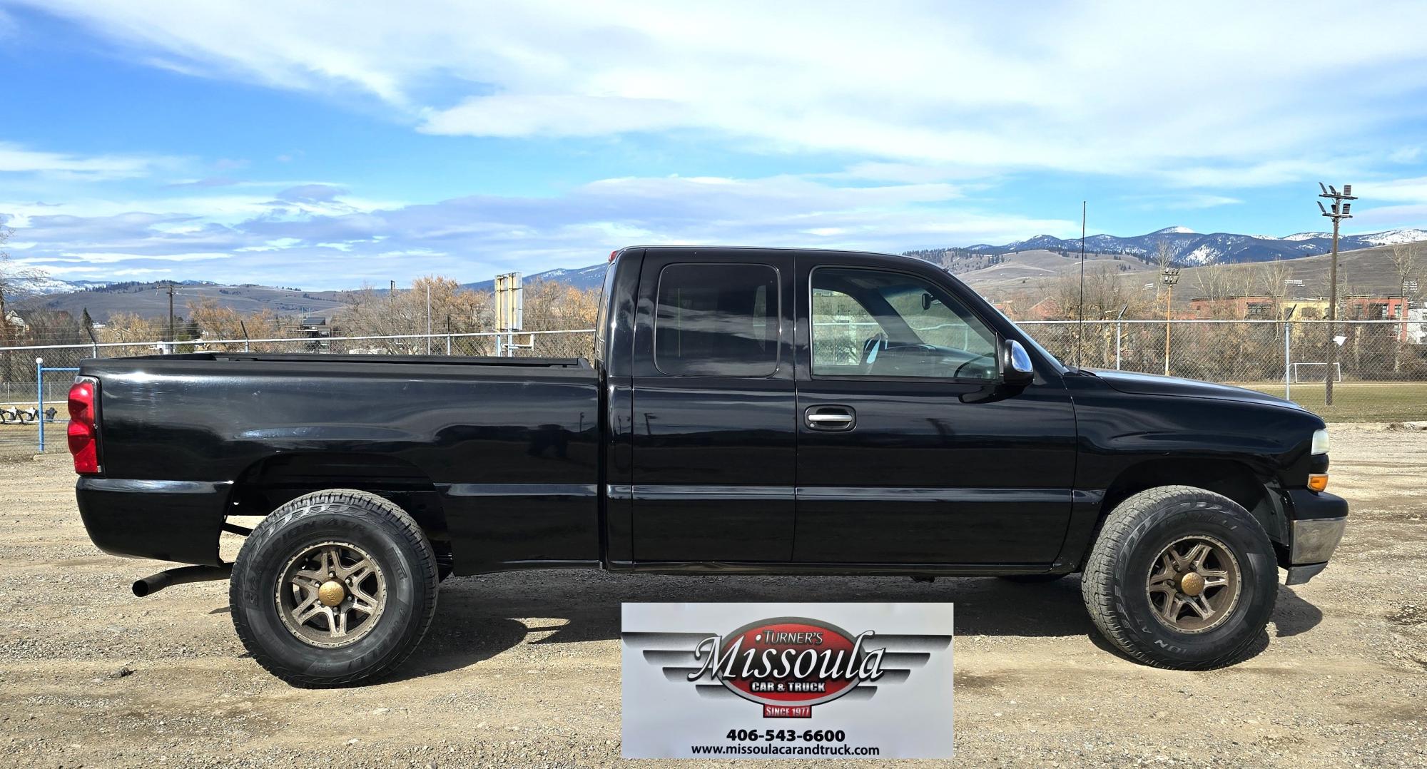 photo of 1999 Chevrolet Silverado 1500 Ext. Cab short Bed 4WD