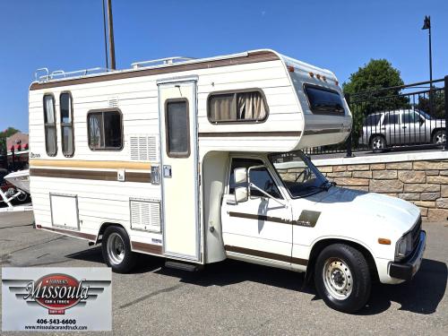 1983 Dolphin Toyota Class C Motorhome only 47K Miles!