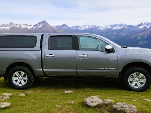 2018 Nissan Titan SV Crew Cab 4WD Only 67K Miles