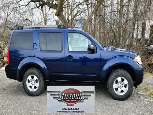 2011 Nissan Pathfinder S 4WD with 3rd Row Seating.