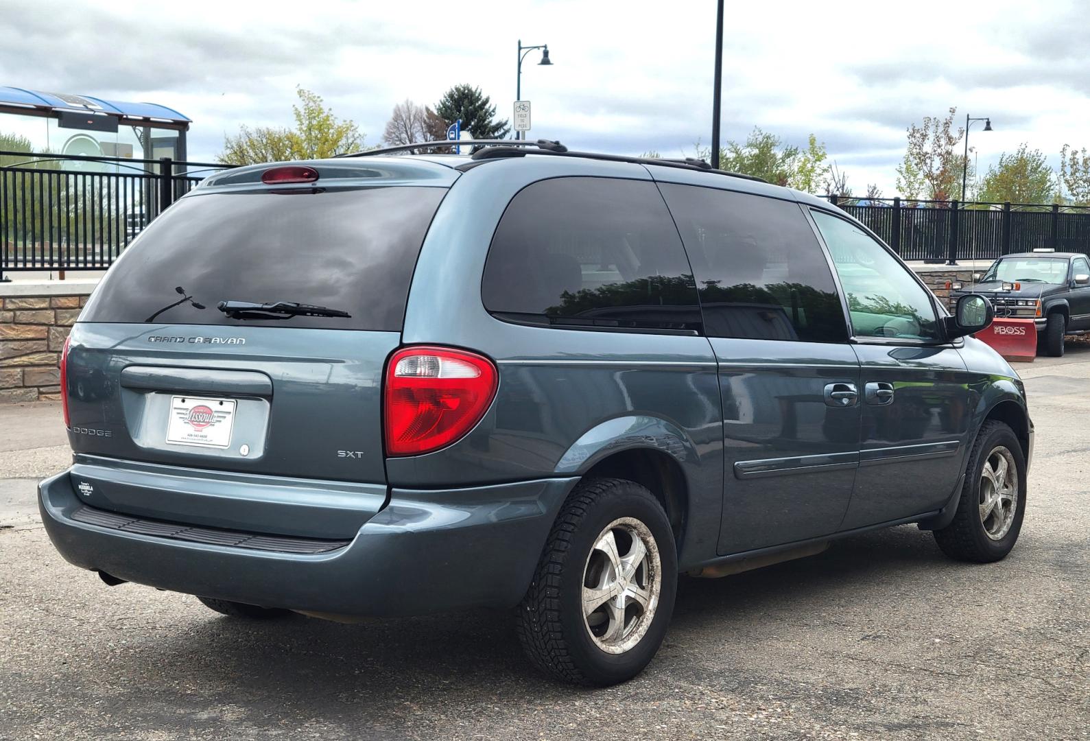 2006 Sage /Grey Cloth Dodge Grand Caravan SXT (2D4GP44L56R) with an 3.8L V6 SFI engine, 4 Speed Automatic transmission, located at 450 N Russell, Missoula, MT, 59801, (406) 543-6600, 46.874496, -114.017433 - Great running FWD Minivan. Only 103K Miles. 2 Sets of Tires and Wheels (Winter and Summer) 3rd Row Seating. Front and Rear Air Conditioning. Cruise Control. 3.8L V6 Engine. Automatic Transmission. Power Windows and Locks. AM FM CD. - Photo#6